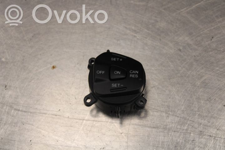 Ford Fiesta Boutons / interrupteurs volant 