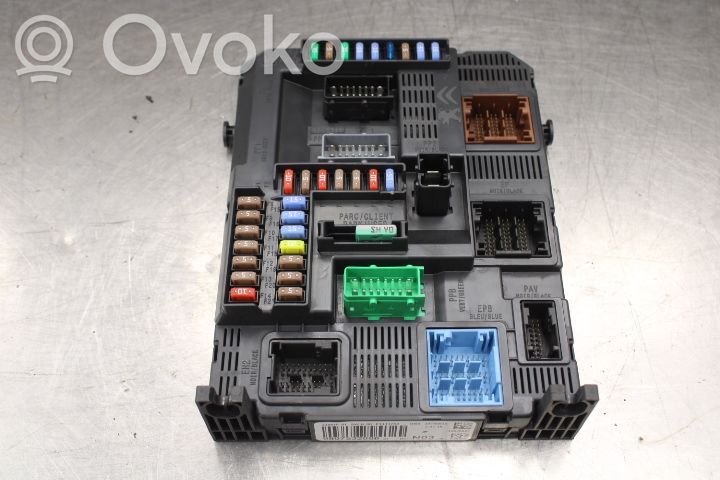 Peugeot 2008 I Module de fusibles 