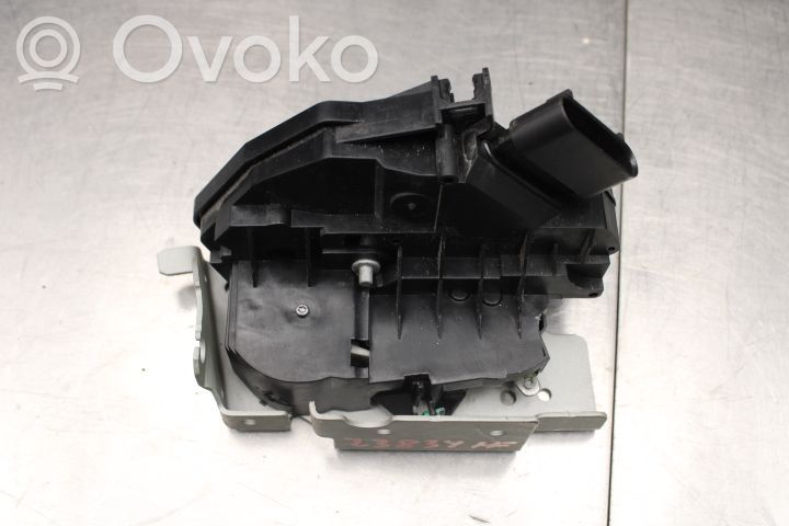 Ford Transit Custom Priekšpusē slēdzene 
