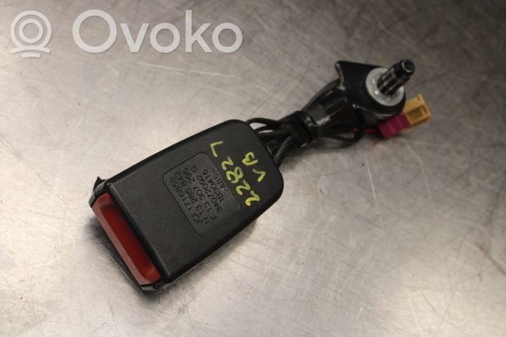 Opel Meriva B Klamra przedniego pasa bezpieczeństwa 