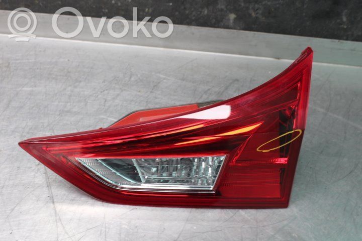 Toyota Auris E180 Luci posteriori del portellone del bagagliaio