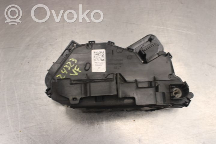 Volkswagen PASSAT B8 Serrure de porte avant 