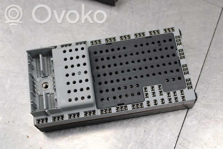 Ford Mondeo MK I Módulo de fusible 