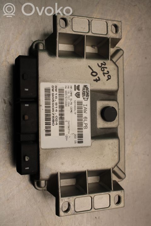 Unité de commande / module d'injection   9659057580