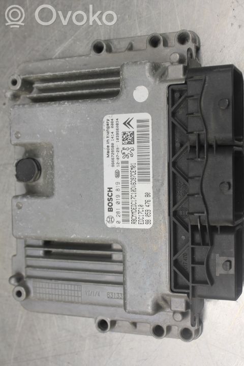 Unité de commande / module d'injection   9805947680,0281019819