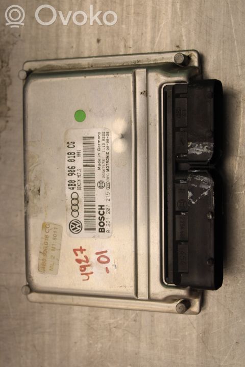 Unidad de control/módulo de la inyección   0261207215,4B0906018CG