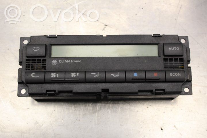 Volkswagen Golf V Ilmastoinnin ohjainlaite 