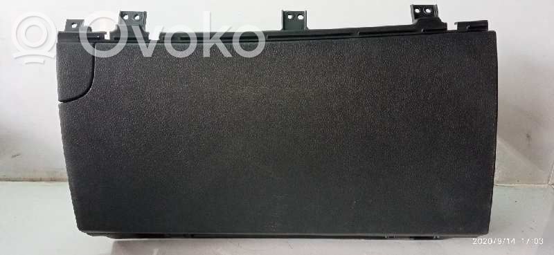 Guantera   84540A6000