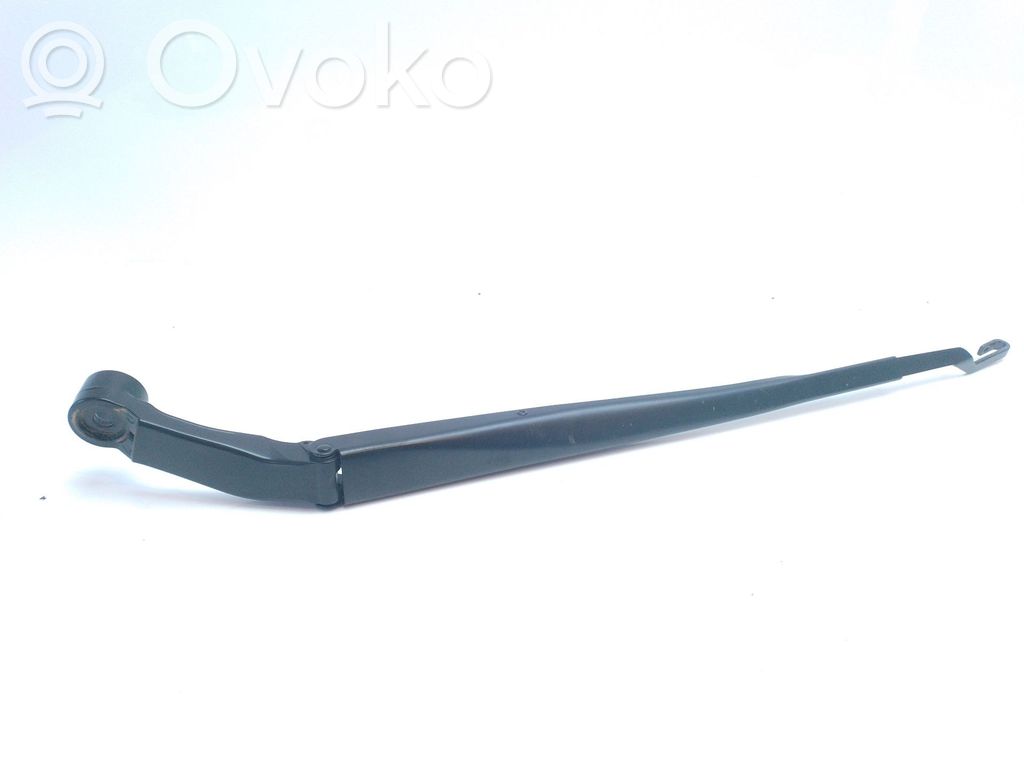 Toyota Corolla E160 E170 Front wiper blade arm 