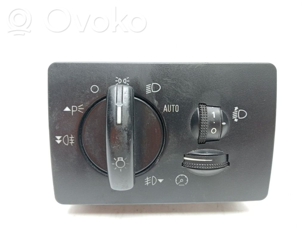 Interruptor de control del panel de luces   4059730,4M5T13A024