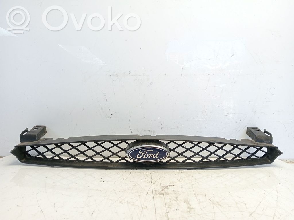 Front grill   1073665