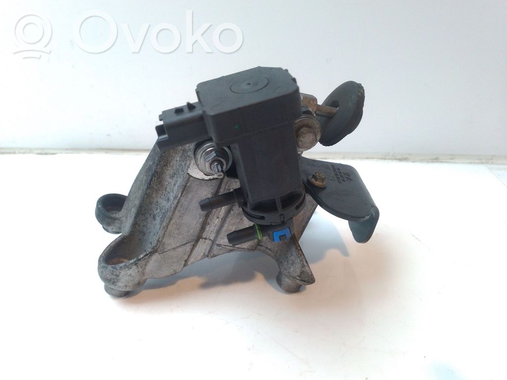 Engine mount bracket   9816728980