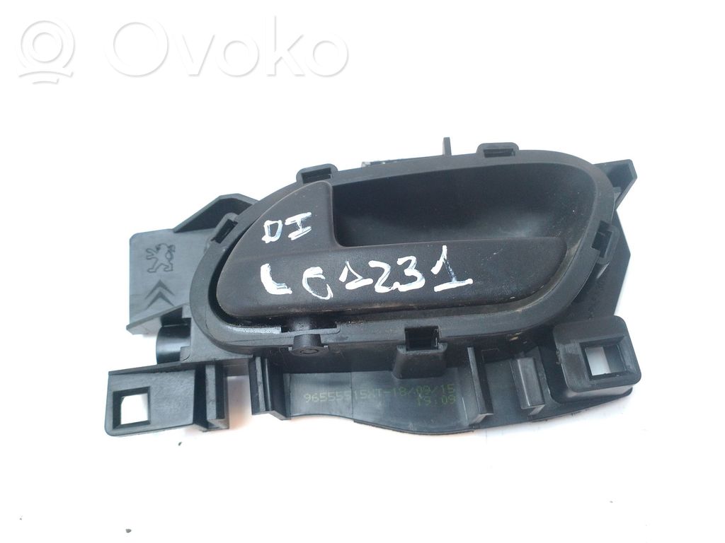 Manecilla interna puerta trasera   9143N7
