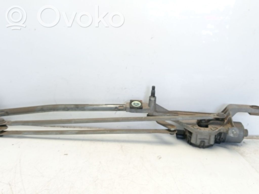 Front wiper blade arm   1704580