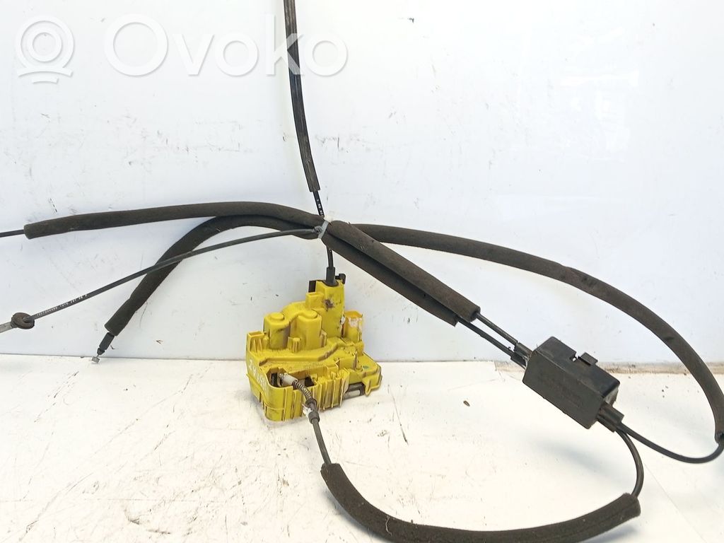 Fiat Qubo Zamek drzwi tylnych 