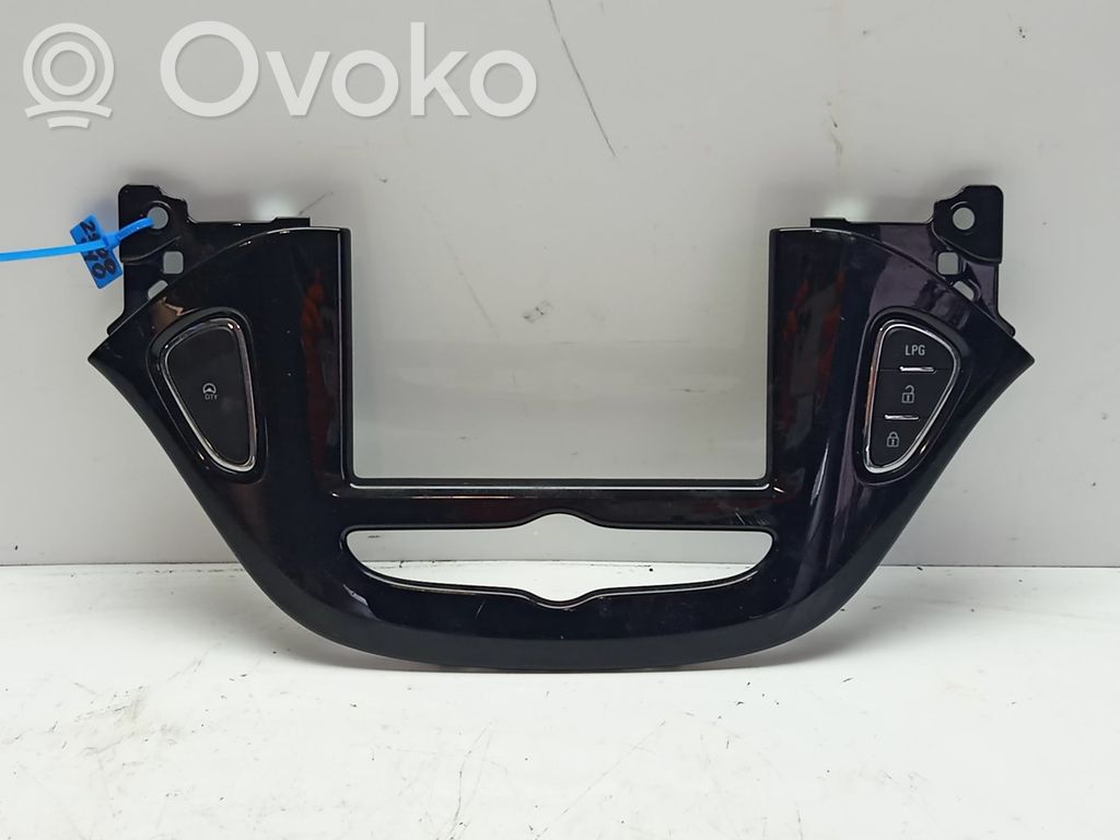 Opel Corsa E Bottom trim 