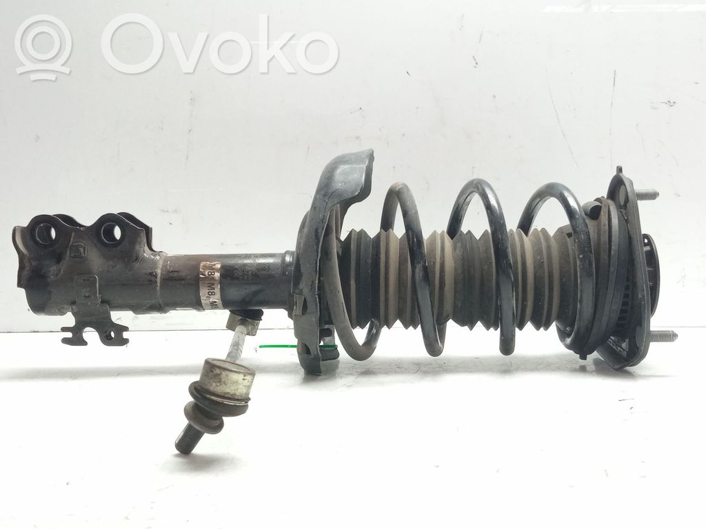 Toyota Corolla E160 E170 Priekšpusē amortizators ar atsperi 