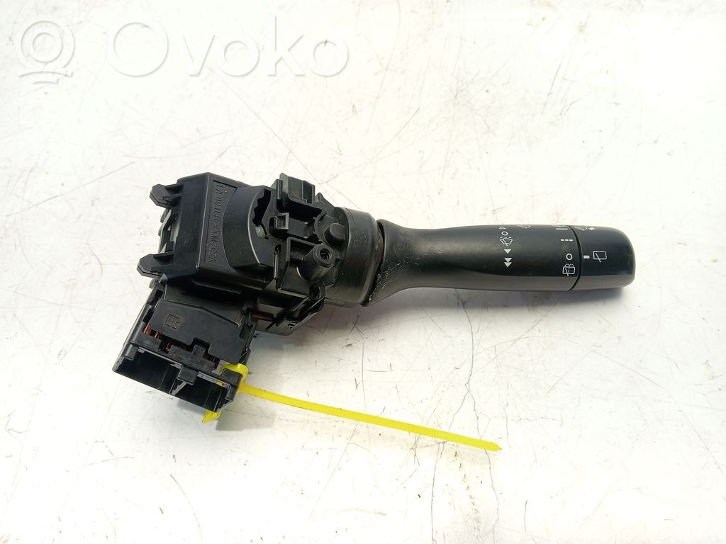 Toyota Yaris Manetka / Przełącznik wycieraczek 