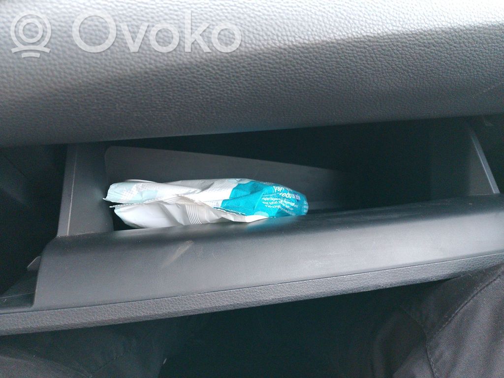 Toyota Corolla E160 E170 Daiktadėžė 