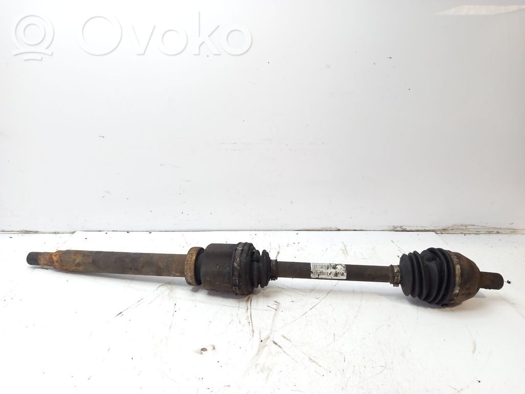 Ford Mondeo Mk III Priekinis pusašis 