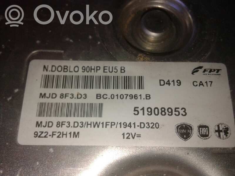 Unidad de control/módulo del motor   51908953