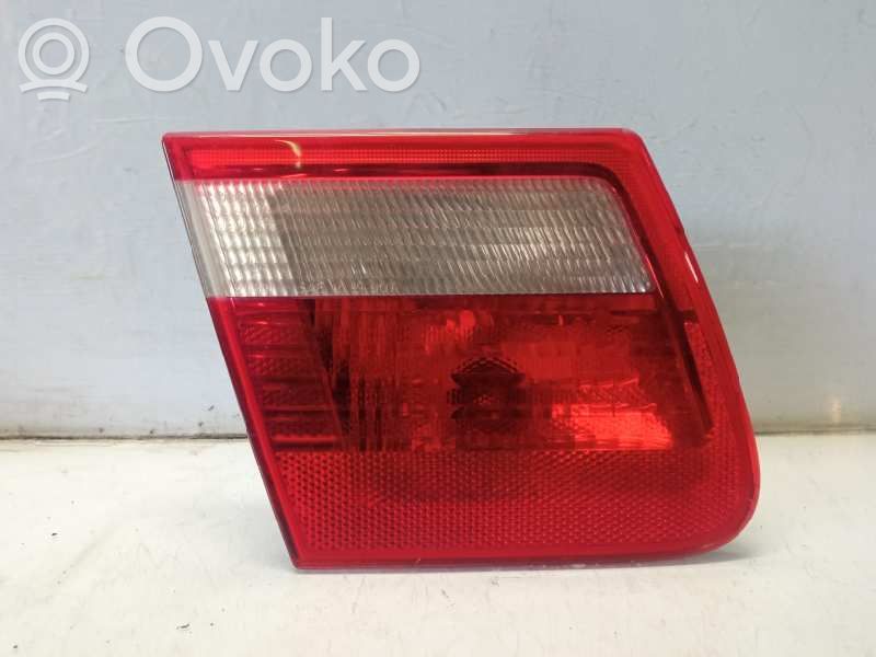 Rear/tail lights   6907937