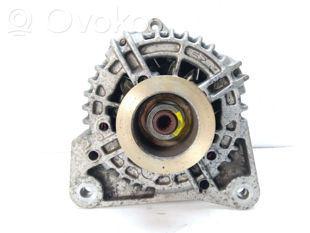 Renault Clio III Ģenerators 