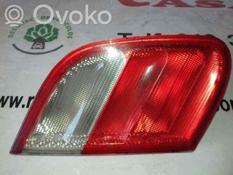 Mercedes-Benz CLK A208 C208 Mască capotă portbagaj 