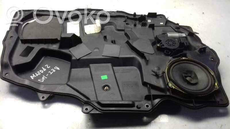Regulador manual de la ventanilla delantera   3M71A045H17