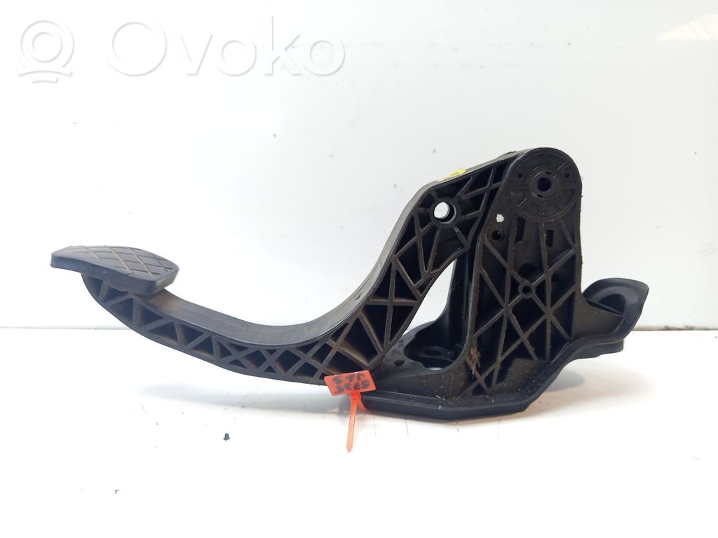 Skoda Rapid (NH) Pedal de embrague 