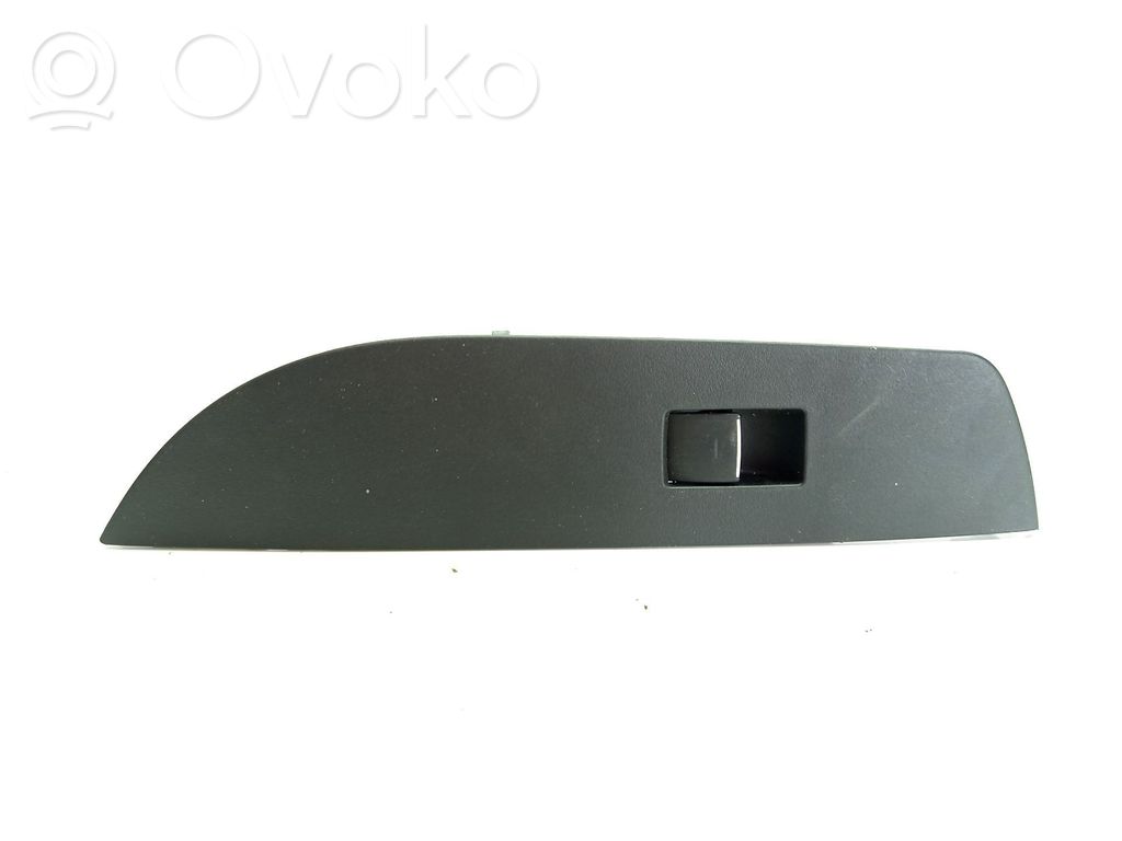 Electric window control switch   8481002260