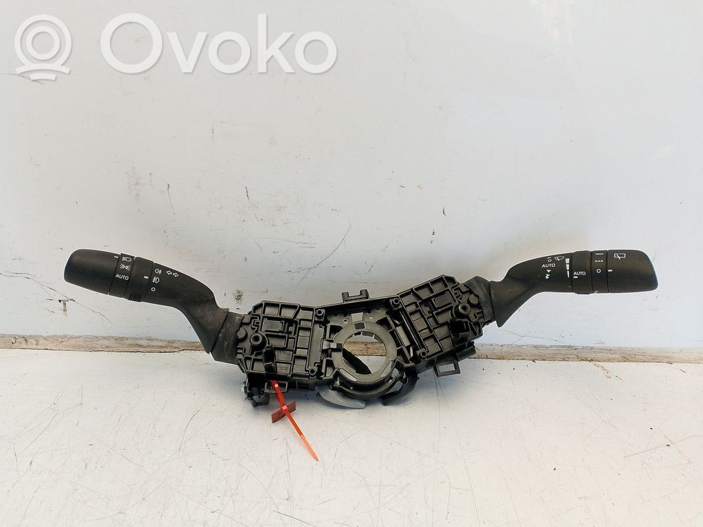 Toyota Yaris Comutator/buton multifuncțional 