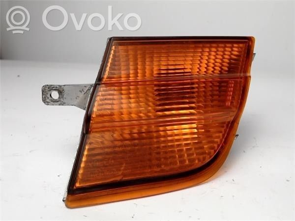 Nissan Micra C+C Trzecie światło stop