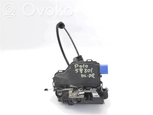 Volkswagen Polo Priekinės spynos varikliukas 