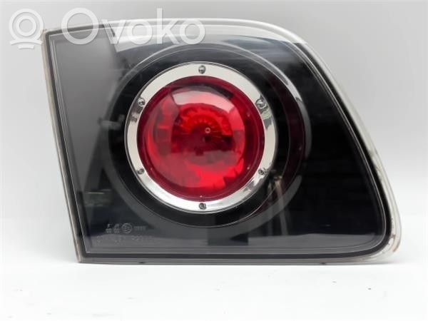 Mazda 3 I Aizmugurējais lukturis pārsegā 