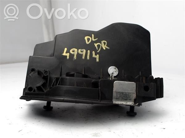 BMW 5 E60 E61 Moteur de verrouillage porte avant 