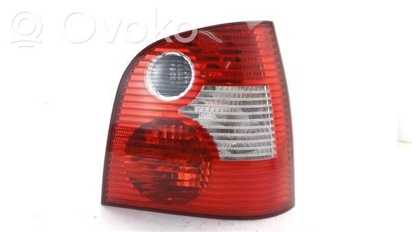 Volkswagen Polo Lampă spate în caroserie 