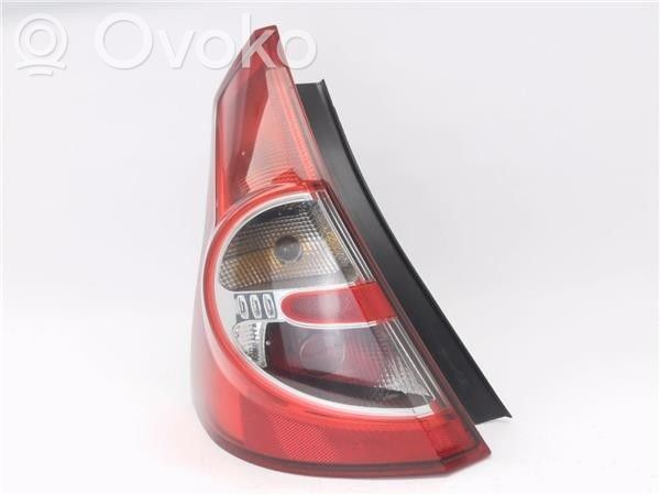 Dacia Sandero Lampă spate în caroserie 