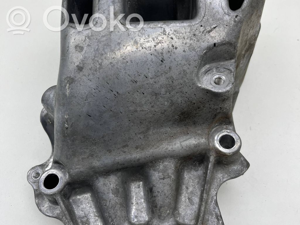 Engine mounting bracket   32203010