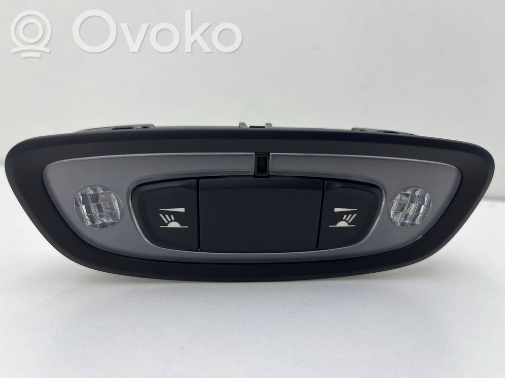 Volvo XC40 Światło fotela przedniego 