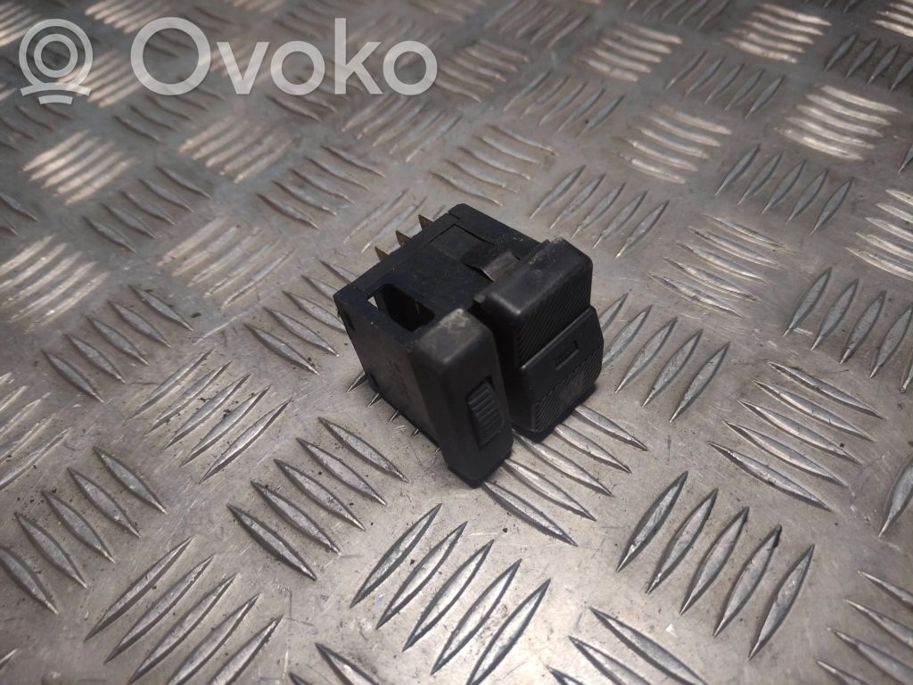 Volkswagen PASSAT B5 Przełącznik świateł 