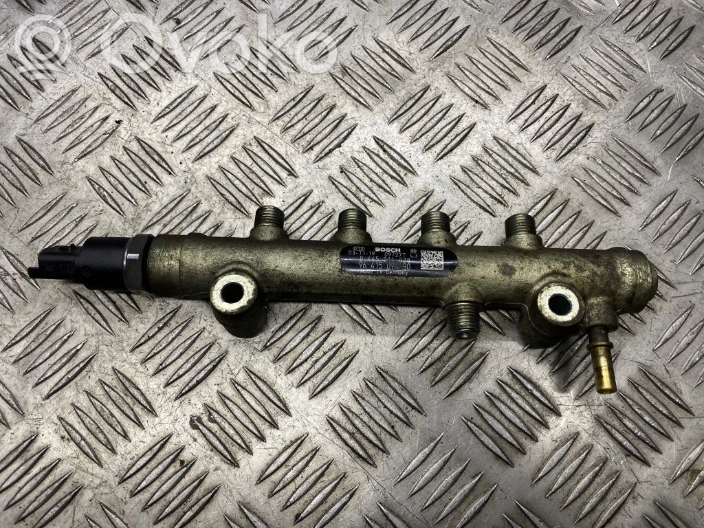 Peugeot 206 Fuel main line pipe 