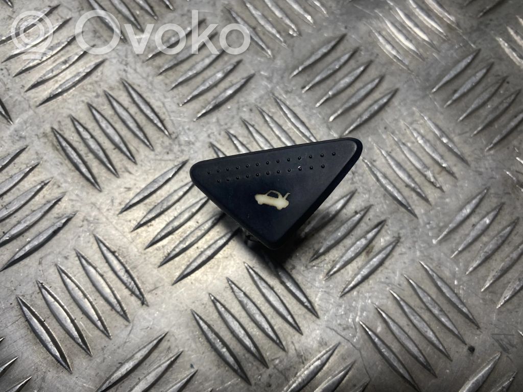 Ford Focus Interruptor para abrir la puerta trasera 