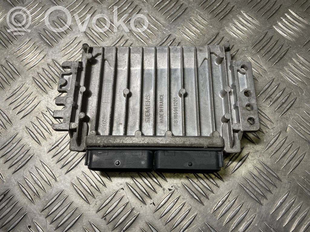 Renault Megane I Engine control unit/module 
