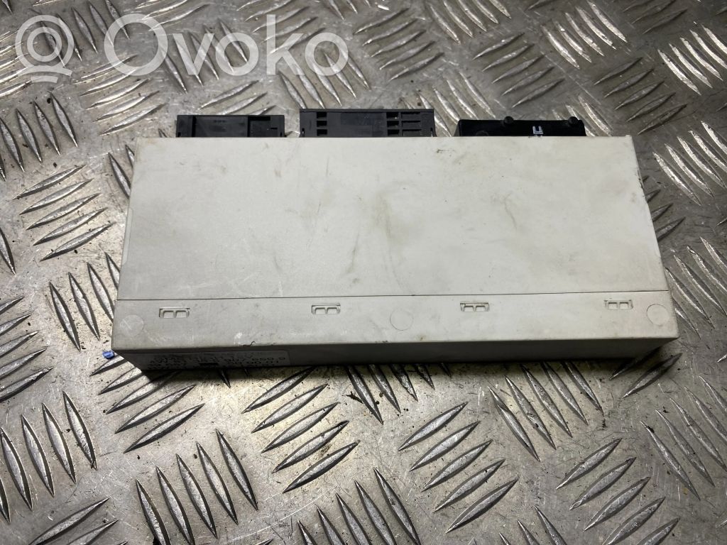 BMW 3 E46 Komforto modulis 