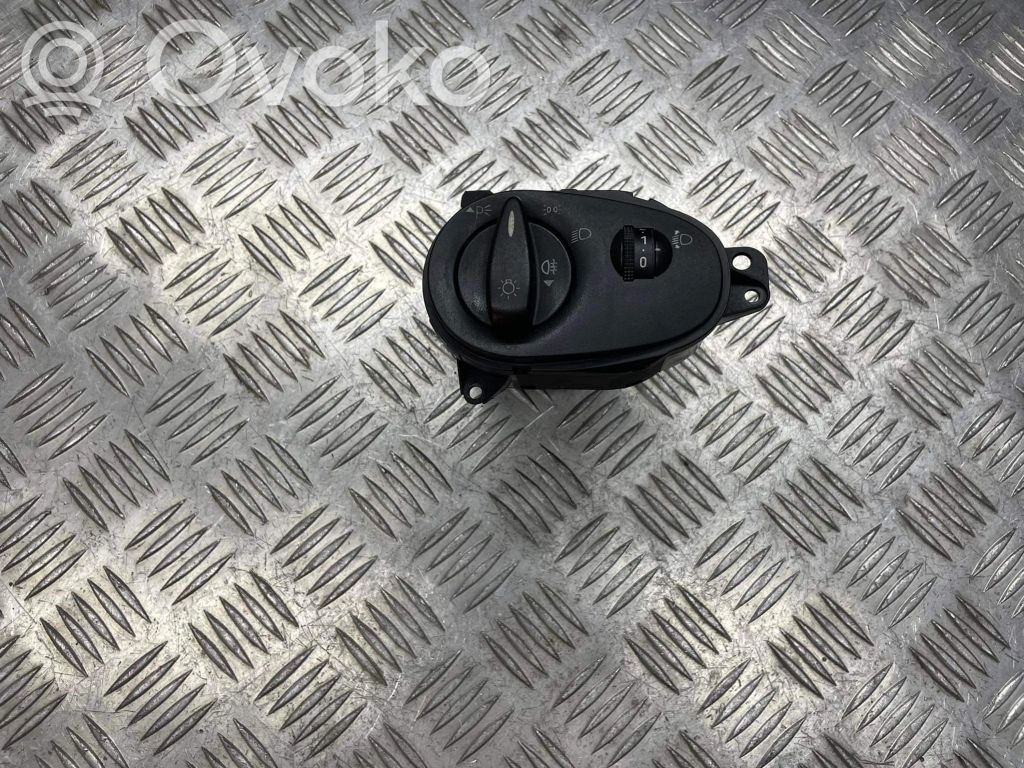 Ford Focus Light switch 