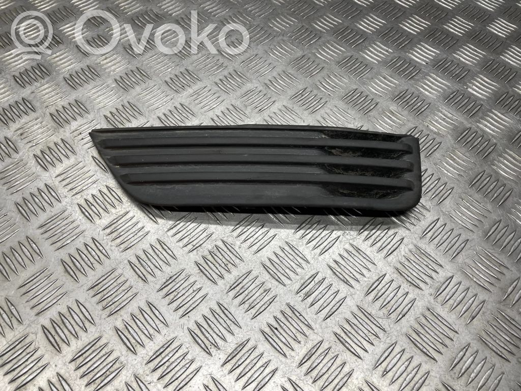Ford Focus Front bumper lower grill 