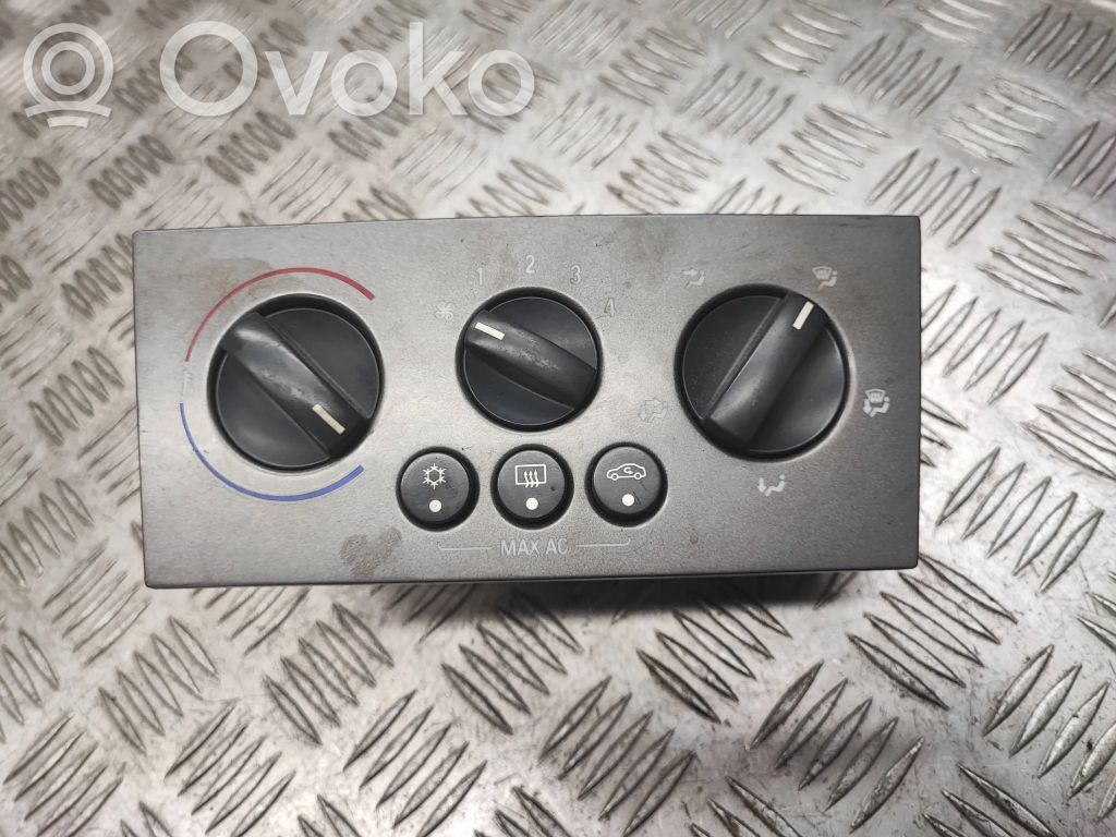 Opel Meriva A Climate control unit 