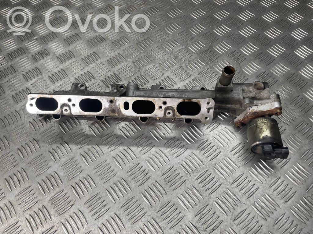 Opel Zafira A Intake manifold 