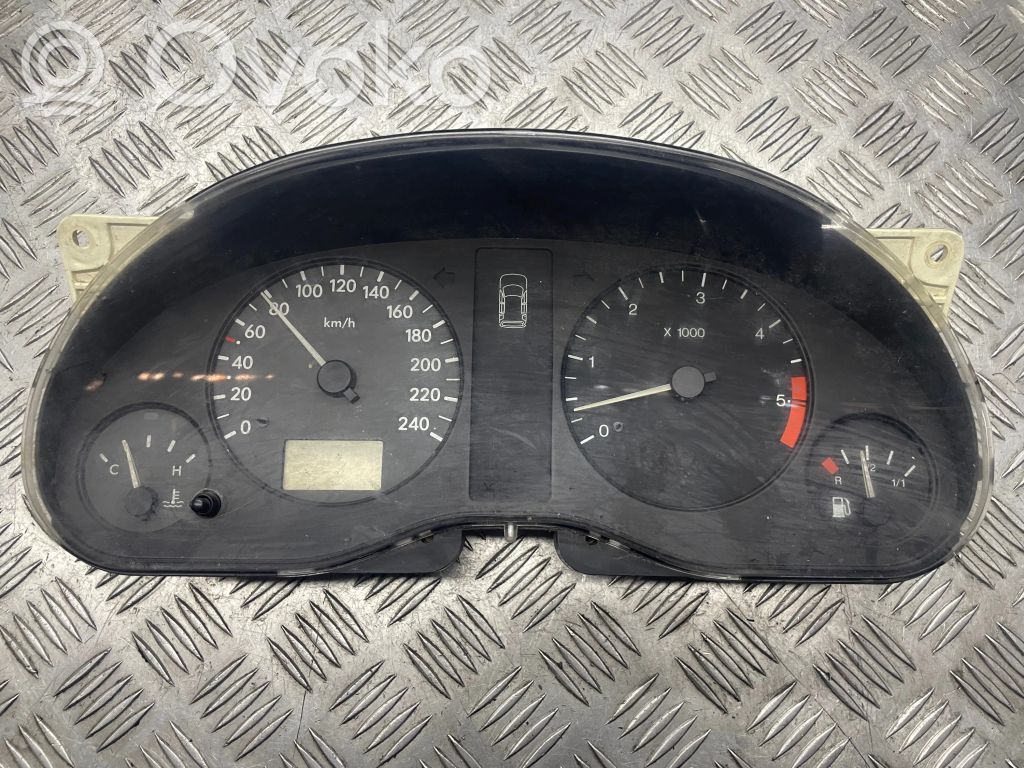 Volkswagen Sharan Speedometer (instrument cluster) 